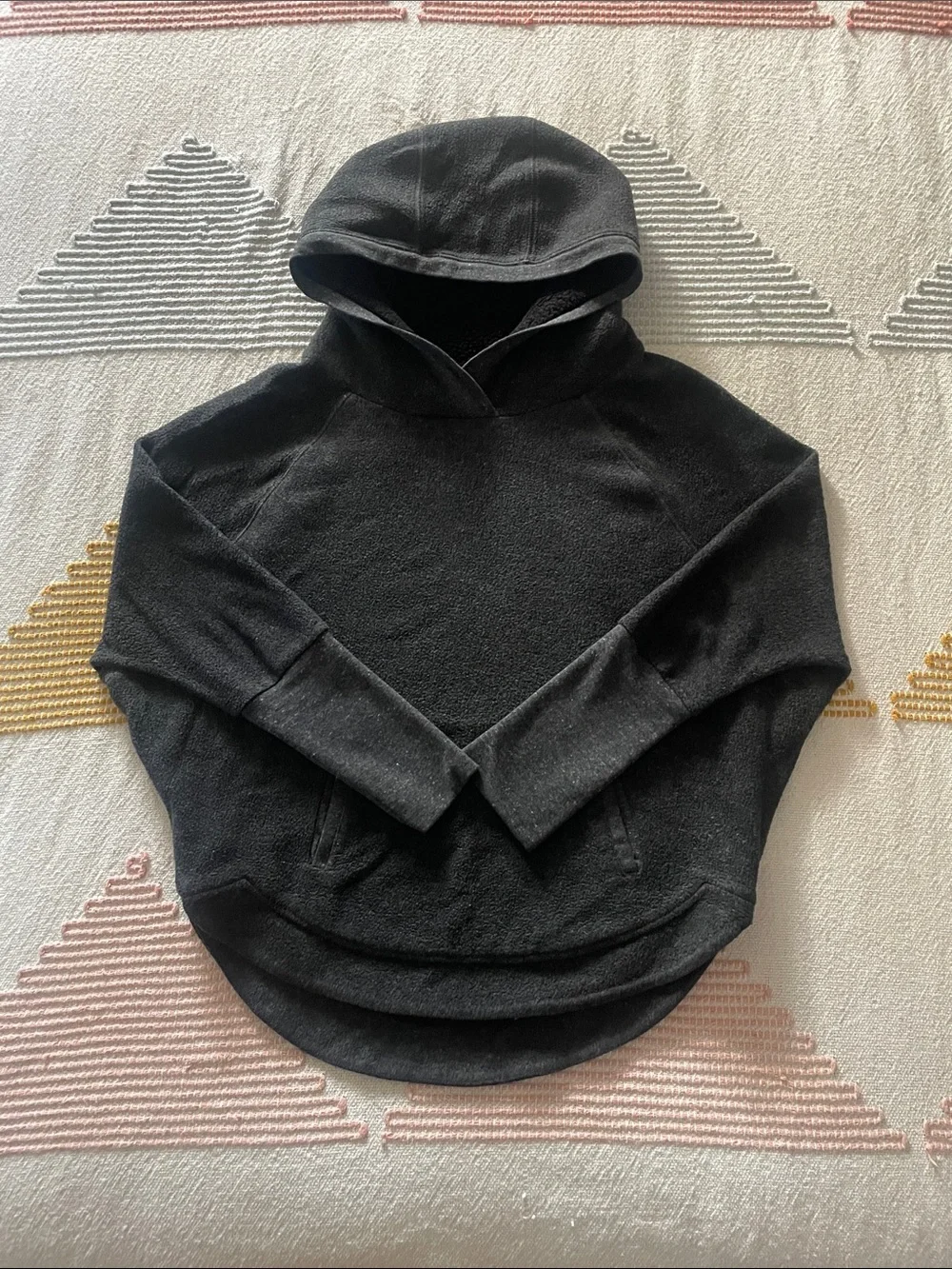 Alo Yoga Cabin Sherpa Lined Pullover Hoodie